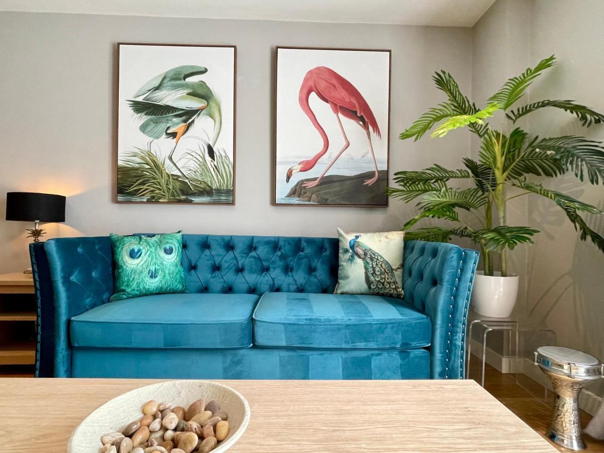 לימינגטון ספא Stunning 2-Bed Town Centre Apartment - Hosted By Hutch Lifestyle מראה חיצוני תמונה