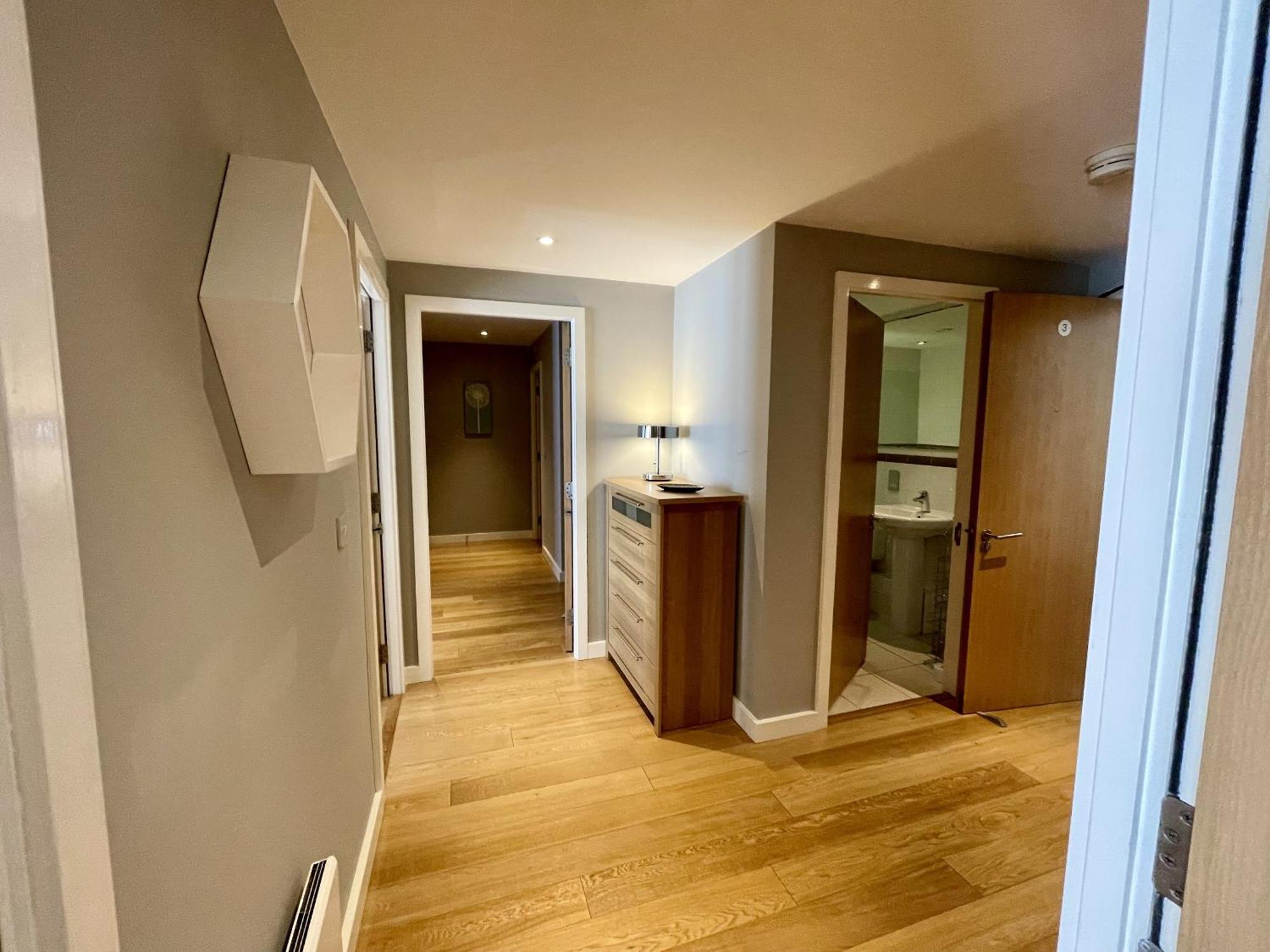 לימינגטון ספא Stunning 2-Bed Town Centre Apartment - Hosted By Hutch Lifestyle מראה חיצוני תמונה